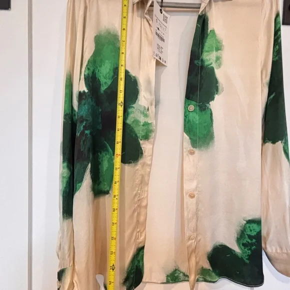 Zara Cream and Green Floral Silk Button-Up Shirt - Picture 6 of 9